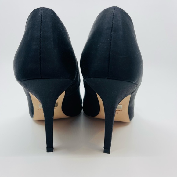 Badgley Mischka Heels 8.5 - Picture 3 of 7